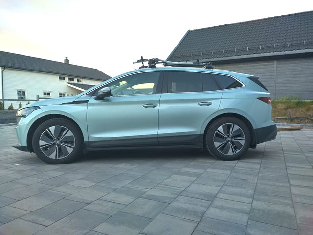 TMBLE9NY6NF065232 2022 SKODA ENYAQ-2