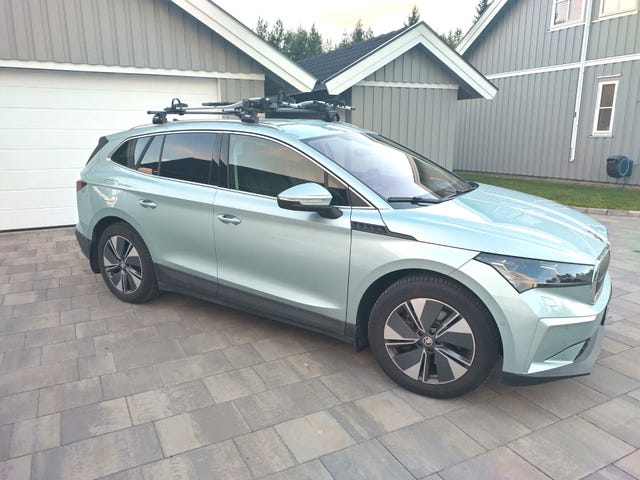 TMBLE9NY6NF065232 2022 SKODA ENYAQ-1
