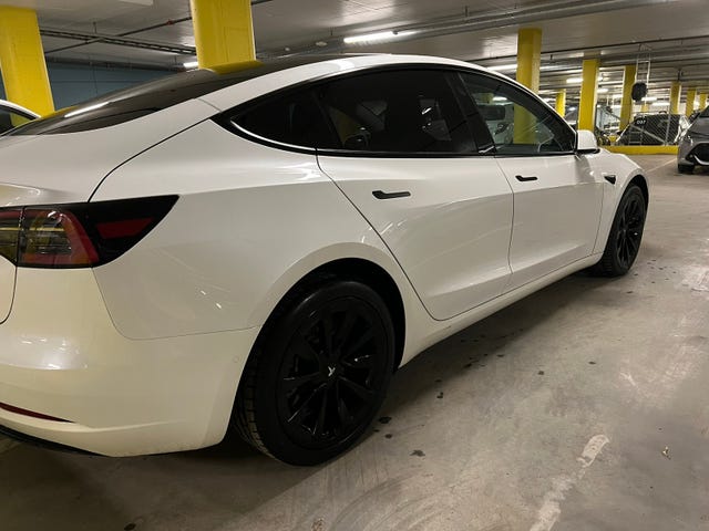2022 TESLA MODEL 3 - 9