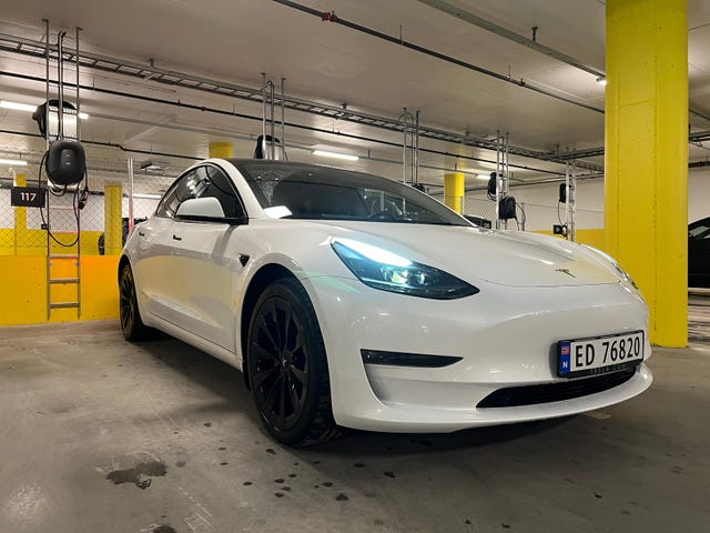 LRW3E7EK1NC491859 2022 TESLA MODEL 3-4