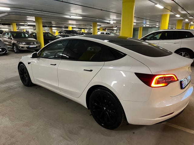 LRW3E7EK1NC491859 2022 TESLA MODEL 3-5
