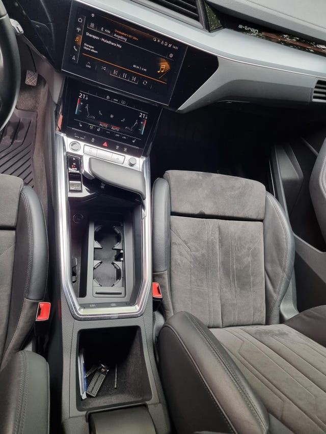 2021 AUDI E-TRON - 25