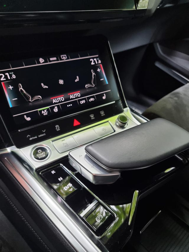 2021 AUDI E-TRON - 26