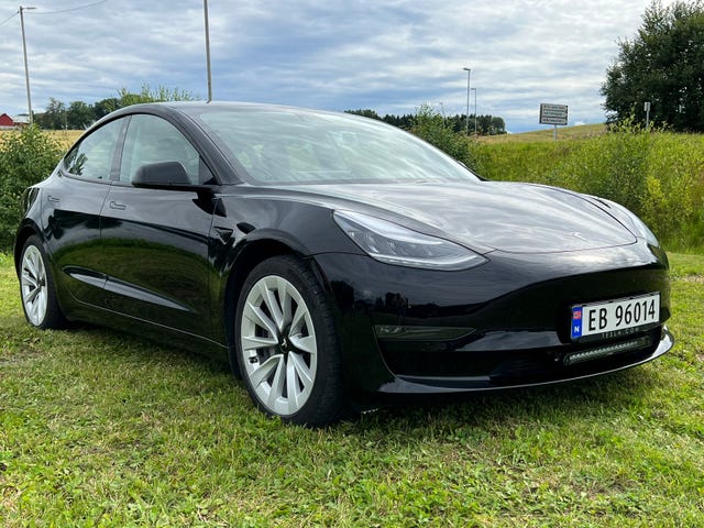 5YJ3E7EB9MF837502 2021 TESLA MODEL 3-2