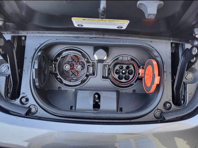 2021 NISSAN LEAF - 26
