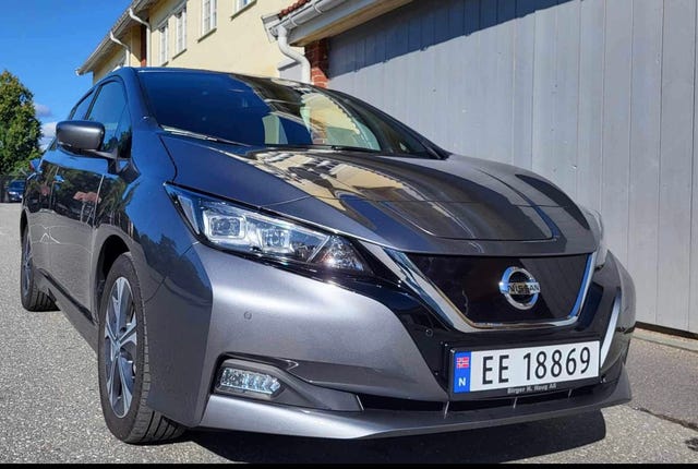 2021 NISSAN LEAF - 10