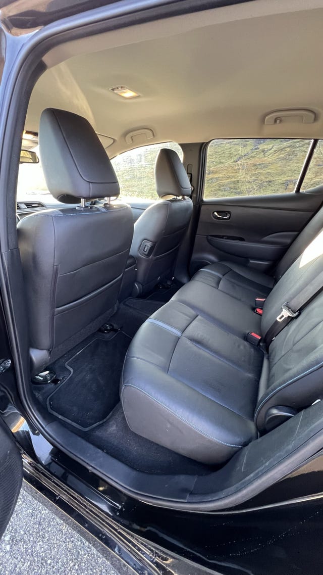 2019 NISSAN LEAF - 13