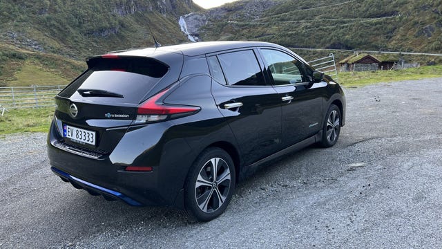 SJNFAAZE1U0070242 2019 NISSAN LEAF-4