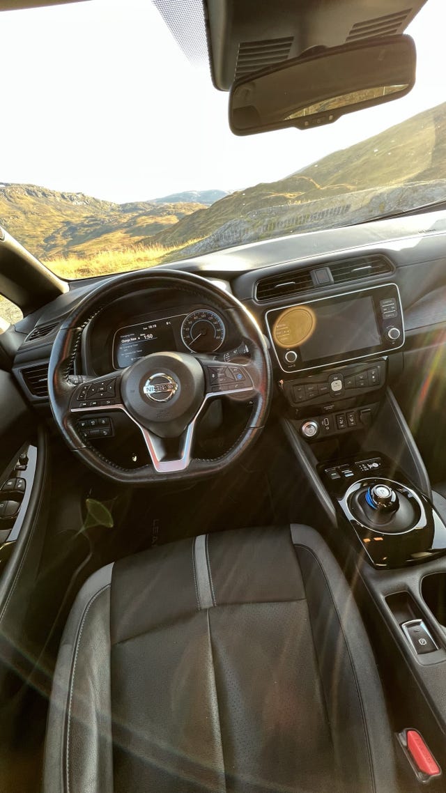 2019 NISSAN LEAF - 9