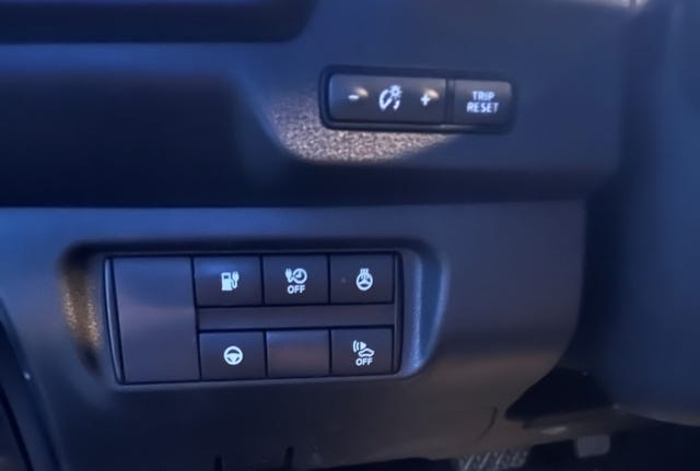 2019 NISSAN LEAF - 12