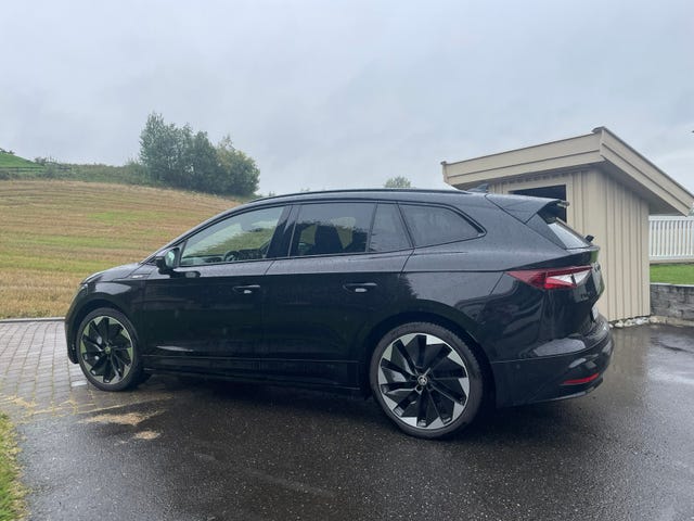TMBLE9NY6NF047202 2022 SKODA ENYAQ-3