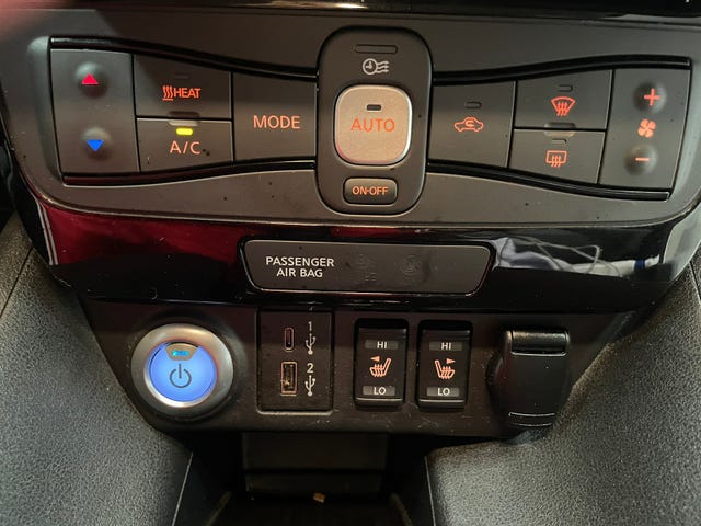 2021 NISSAN LEAF - 13