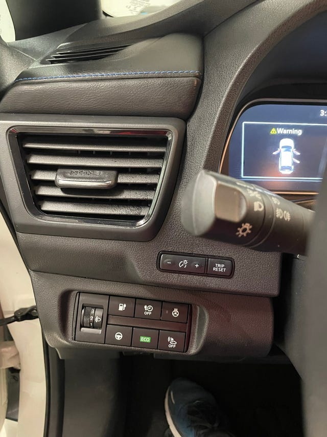 2021 NISSAN LEAF - 7