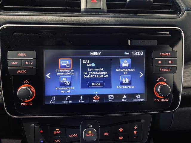 2019 NISSAN LEAF - 26