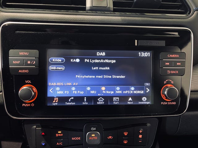 2019 NISSAN LEAF - 27