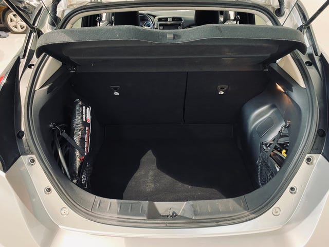 2019 NISSAN LEAF - 32