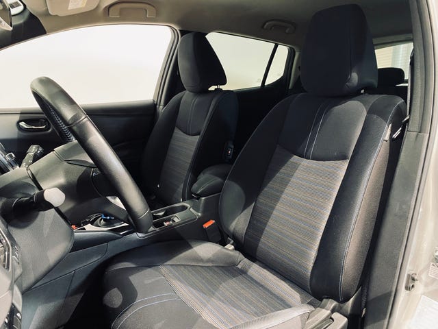 2019 NISSAN LEAF - 11