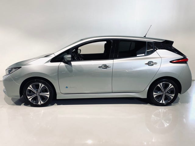 SJNFAAZE1U0049581 2019 NISSAN LEAF-5