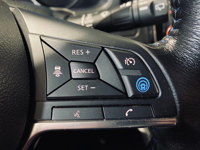 2019 NISSAN LEAF - 17