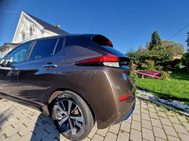 2019 NISSAN LEAF - 10