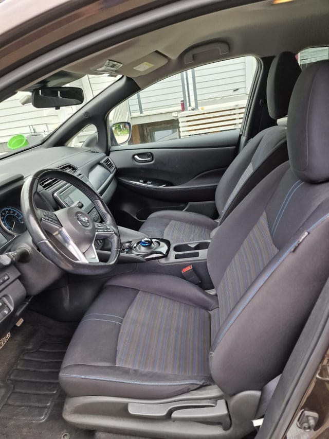 2019 NISSAN LEAF - 28