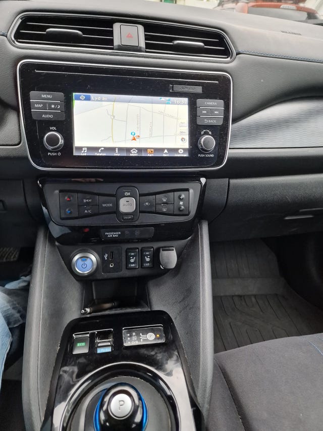 2019 NISSAN LEAF - 34