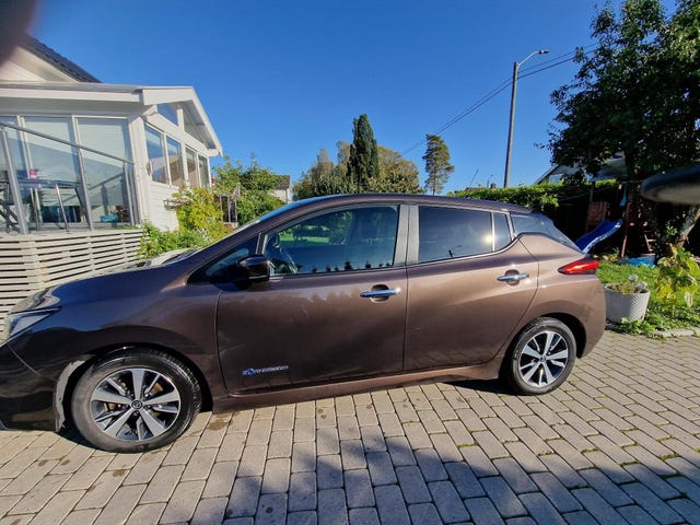 2019 NISSAN LEAF - 12