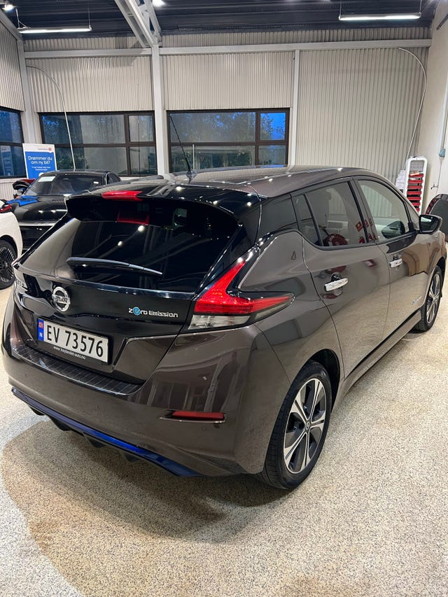 2019 NISSAN LEAF - 9