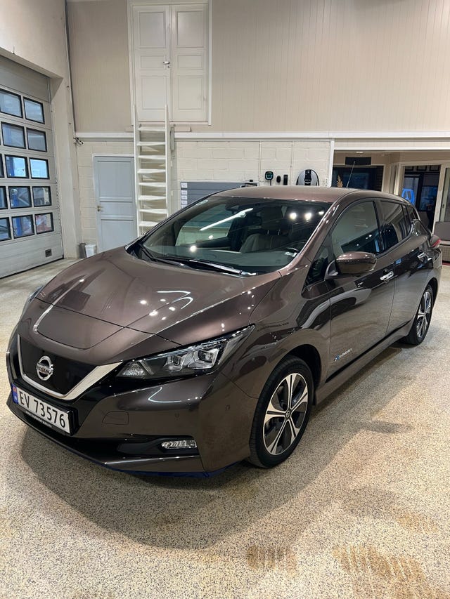 2019 NISSAN LEAF - 11