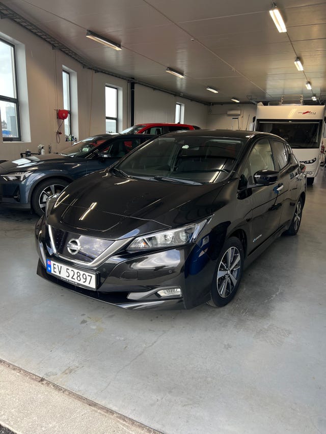 2019 NISSAN LEAF - 11