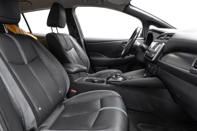 2021 NISSAN LEAF - 18