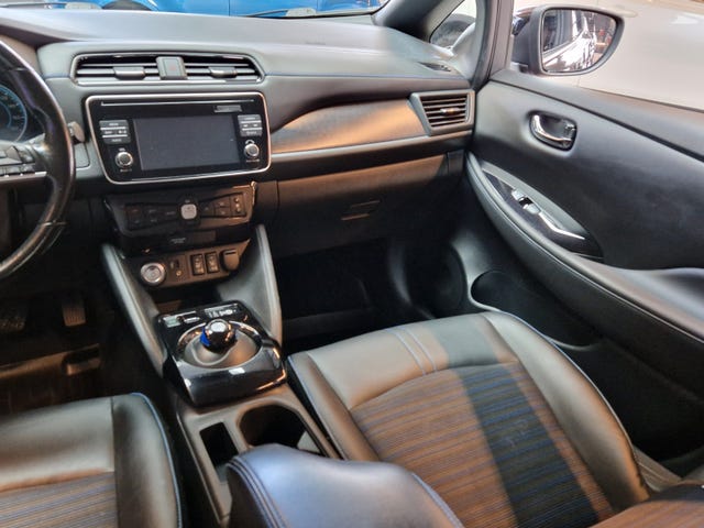 2019 NISSAN LEAF - 14