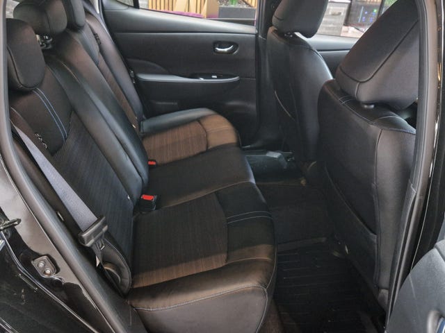 2019 NISSAN LEAF - 24
