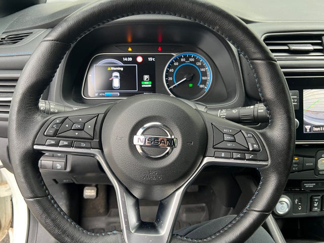 2019 NISSAN LEAF - 11