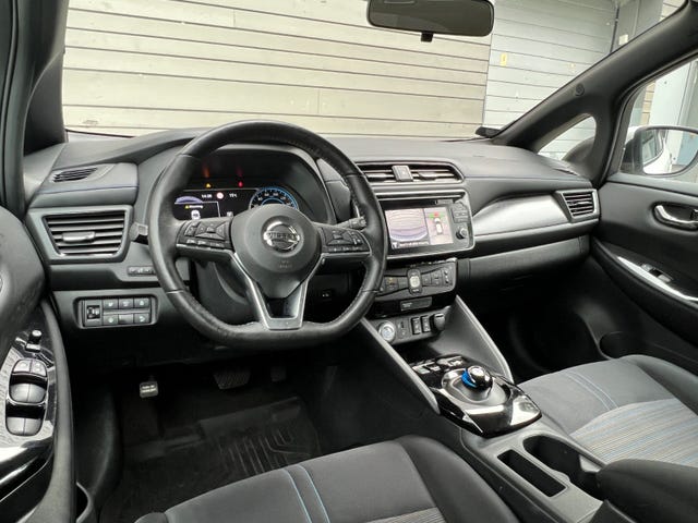 2019 NISSAN LEAF - 10