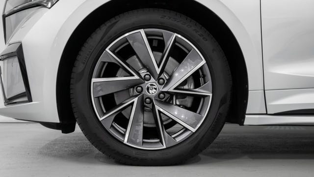 2022 SKODA ENYAQ - 11