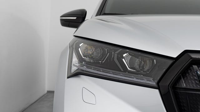 TMBLE7NY2NF028649 2022 SKODA ENYAQ-2