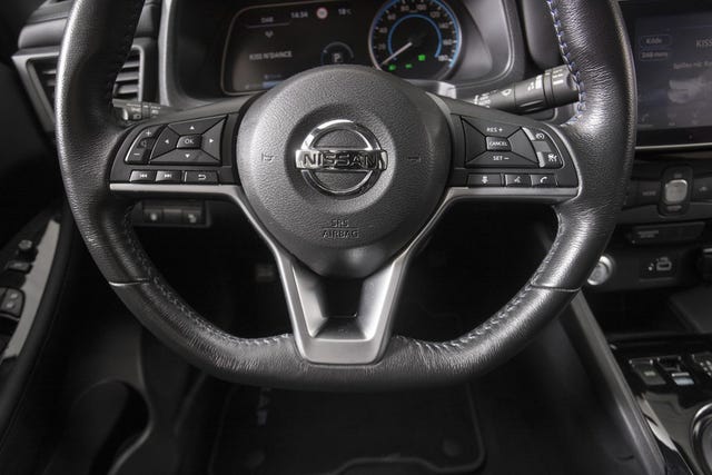 2021 NISSAN LEAF - 17