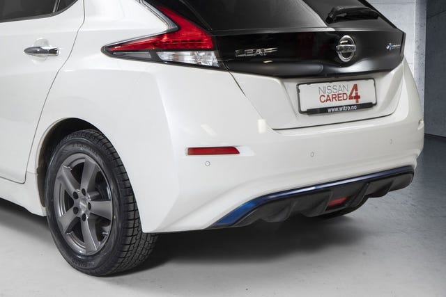 2021 NISSAN LEAF - 8