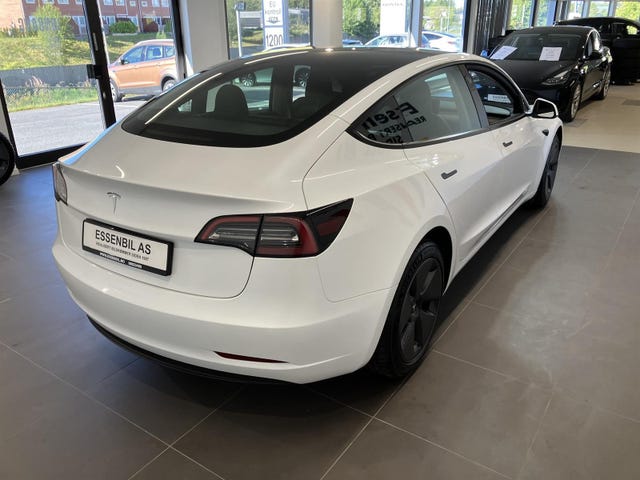 LRW3E7FR0NC568409 2022 TESLA MODEL 3-4