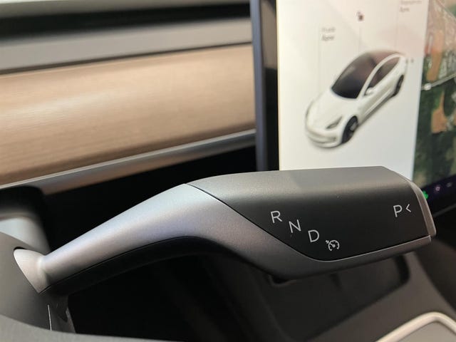 2022 TESLA MODEL 3 - 17