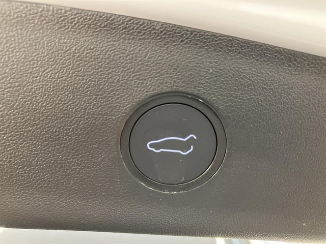 2022 TESLA MODEL 3 - 8
