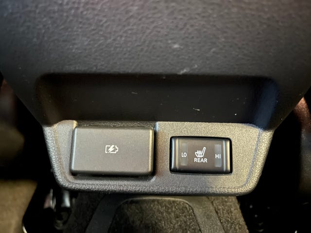 2021 NISSAN LEAF - 22