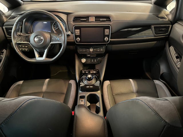 2021 NISSAN LEAF - 7