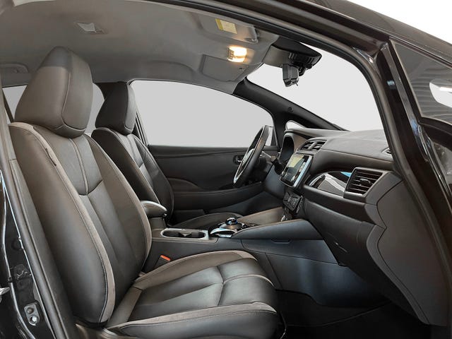 2021 NISSAN LEAF - 9