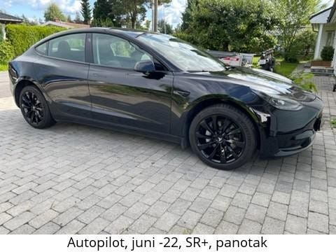 LRW3E7FR0NC568345 2022 TESLA MODEL 3-0