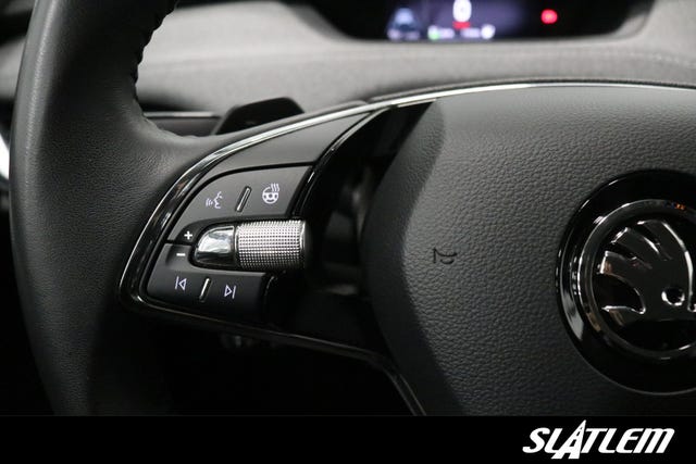 2022 SKODA ENYAQ - 33