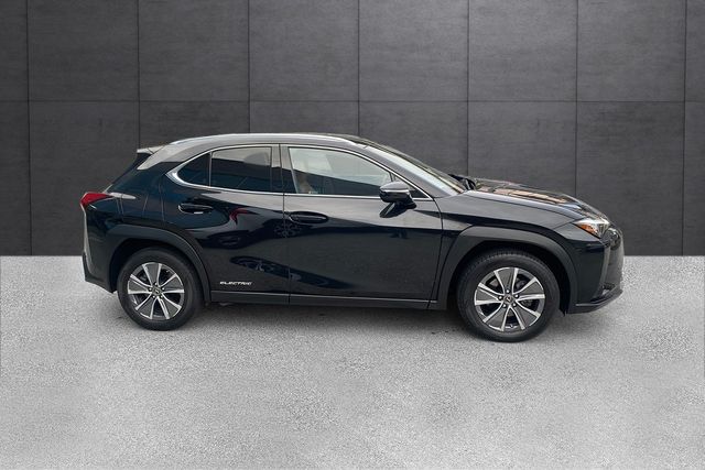 2022 LEXUS UX - 6