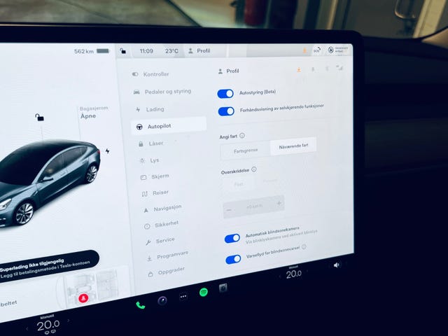 2022 TESLA MODEL 3 - 15