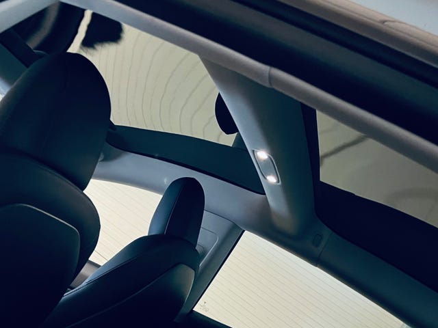 2022 TESLA MODEL 3 - 10